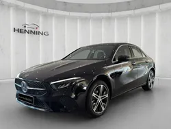 Schwarz Gebraucht 2024 Mercedes A250 Limousine | 33.880 € (Fairer Preis)