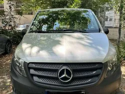 Grau Gebraucht 2019 Mercedes Vito Van / Kleinbus | 27.500 € (Fairer Preis)