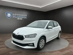 Moonweiß perleffekt Neu 2024 Skoda Fabia Selection Limousine | 23.350 € (Fairer Preis)