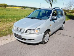 Silber Gebraucht 1999 Toyota Picnic Van / Kleinbus | 2.950 €