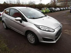 Silber Gebraucht 2015 Ford Fiesta Trend Kleinwagen | 4.990 € (Fairer Preis)