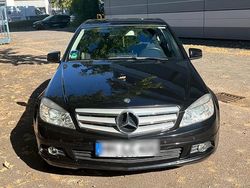 Schwarz Gebraucht 2010 Mercedes 200 Limousine | 12.500 €