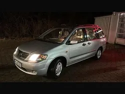 Silber Gebraucht 1999 Mazda MPV Van / Kleinbus | 2.650 €