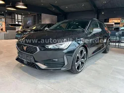 Mitternachtsschwarz Gebraucht 2021 Cupra Leon VZ Kombi | 30.980 € (Fairer Preis)