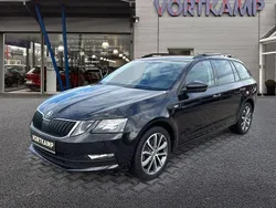 Schwarzmagic perleffekt Gebraucht 2020 Skoda Octavia Soleil Kombi | 17.780 € (Guter Preis)