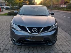 Grau Gebraucht 2016 Nissan Qashqai N-Connecta SUV | 10.000 € (Fairer Preis)