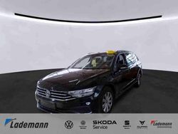 Deep black perleffekt Gebraucht 2022 VW Passat Kombi | 21.924 € (Guter Preis)