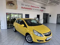 Gelb Gebraucht 2009 Opel Corsa Innovation Kleinwagen | 3.950 € (Etwas zu teuer)