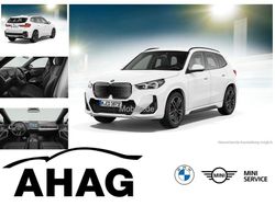 Alpinweiß uni Neu 2025 BMW iX1 Luxury Line SUV | 49.690 € (Superpreis)
