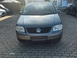 Grau Gebraucht 2004 VW Touran Trendline Van / Kleinbus | 990 € (Superpreis)