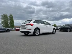 Weiss Gebraucht 2020 Skoda Scala Ambition Kleinwagen | 16.689 € (Fairer Preis)