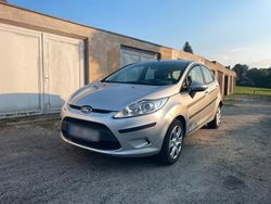 Silber Gebraucht 2008 Ford Fiesta Kleinwagen | 4.990 €