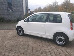 Weiß Gebraucht 2016 Seat Mii Kleinwagen | 5.400 € (Guter Preis)