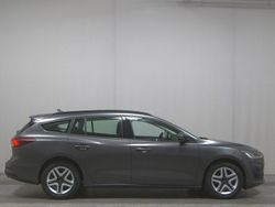 Grau Gebraucht 2022 Ford Focus Cool & Connect Limousine | 11.480 € (Superpreis)