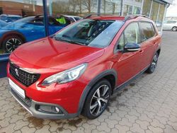Rot Gebraucht 2017 Peugeot 2008 Allure SUV | 12.480 € (Etwas zu teuer)
