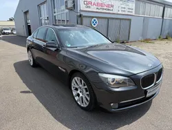 Grau Gebraucht 2009 BMW 730 Limousine | 12.450 € (Fairer Preis)