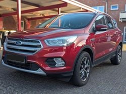 Rot Gebraucht 2017 Ford Kuga Business Edition SUV | 11.900 € (Fairer Preis)