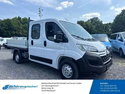 Weiss Gebraucht 2023 Citroën Jumper Start Van / Kleinbus | 23.488 € (Fairer Preis)