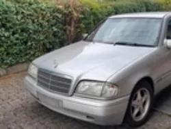 Silber Gebraucht 1996 Mercedes C180 Limousine | 1.390 € (Guter Preis)