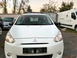 Weiß Gebraucht 2015 Mitsubishi Space Star Kleinwagen | 4.900 € (Guter Preis)