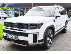 Creamy white Gebraucht 2024 Hyundai Santa Fe Signature SUV | 52.970 €