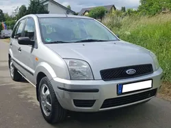 Silber Gebraucht 2005 Ford Fusion Kleinwagen | 2.500 € (Etwas zu teuer)