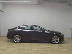 Mythosschwarz metallic Gebraucht 2019 Audi A5 Sportback S-Line Limousine | 17.980 € (Superpreis)
