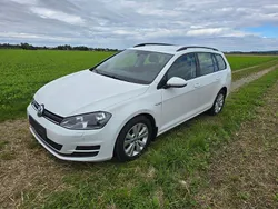 Weiß Gebraucht 2015 VW Golf VII Comfortline Kombi | 8.900 € (Fairer Preis)