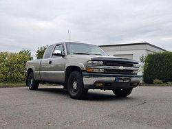 Silber Gebraucht 2002 Chevrolet Silverado SUV | 14.500 €