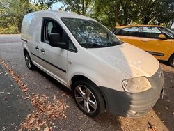 Weiß Gebraucht 2007 VW Caddy Van / Kleinbus | 1.600 €