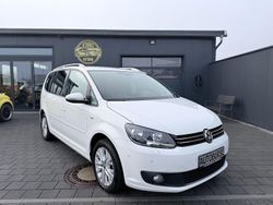 Candyweiss Gebraucht 2013 VW Touran Life Van / Kleinbus | 8.999 € (Fairer Preis)