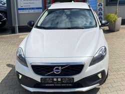 Crystal white Gebraucht 2015 Volvo V40 CC You! Kombi | 11.650 € (Fairer Preis)