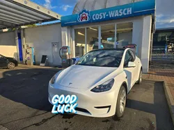 Weiß Gebraucht 2023 Tesla Model Y RWD SUV | 30.000 € (Fairer Preis)