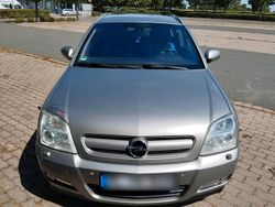 Gold Gebraucht 2004 Opel Signum Kombi | 2.500 € (Teuer)