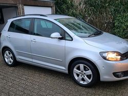 Grau Gebraucht 2010 VW Golf Plus Cross Van / Kleinbus | 4.800 € (Fairer Preis)