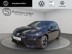 Schwarz Neu 2025 VW Golf VIII R-line Limousine | 43.450 €