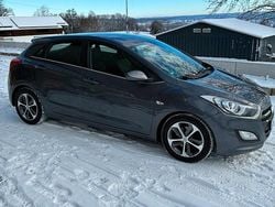 Grau Gebraucht 2015 Hyundai i30 YES! Coupé | 7.800 € (Fairer Preis)