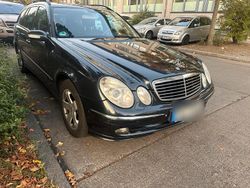 Schwarz Gebraucht 2004 Mercedes E320 Avantgarde Kombi | 3.250 € (Guter Preis)