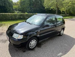 Schwarz Gebraucht 2001 VW Polo Limousine | 699 € (Guter Preis)