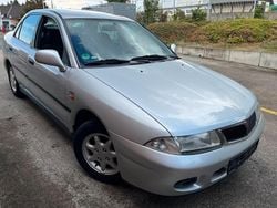 Silber Gebraucht 1998 Mitsubishi Carisma Limousine | 1.350 €