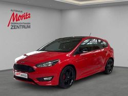 Rot Gebraucht 2017 Ford Focus ST-Line Limousine | 10.990 € (Fairer Preis)