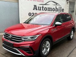 Rot Gebraucht 2024 VW Tiguan Allspace Elegance SUV | 44.990 € (Etwas zu teuer)