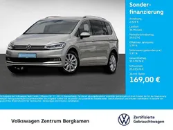 Ivory silver metallic Gebraucht 2024 VW Touran Highline Van / Kleinbus | 32.555 € (Guter Preis)
