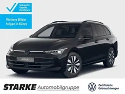 Grau (delfingrau metallic) Gebraucht 2024 VW Golf VIII Goal Kombi | 31.940 € (Superpreis)