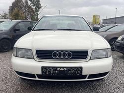 Weiß Gebraucht 1996 Audi A4 Limousine | 4.200 € (Teuer)