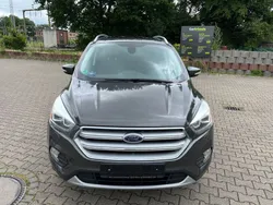 Grau Gebraucht 2017 Ford Kuga Titanium SUV | 12.900 € (Fairer Preis)