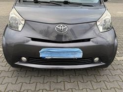 Grau Gebraucht 2009 Toyota iQ Kleinwagen | 6.000 € (Guter Preis)