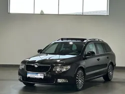 Braun Gebraucht 2012 Skoda Superb LAURIN & KLEMENT Kombi | 9.222 € (Guter Preis)