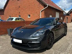 Grau Gebraucht 2019 Porsche Panamera GTS Limousine | 75.000 € (Fairer Preis)