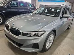 Grau Gebraucht 2023 BMW 320 Shadowline Kombi | 33.799 € (Superpreis)
